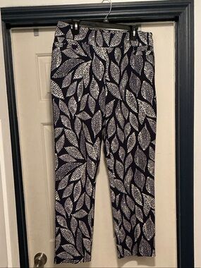 Kim Rogers Black and White Leaf-Print Straight Leg Pants